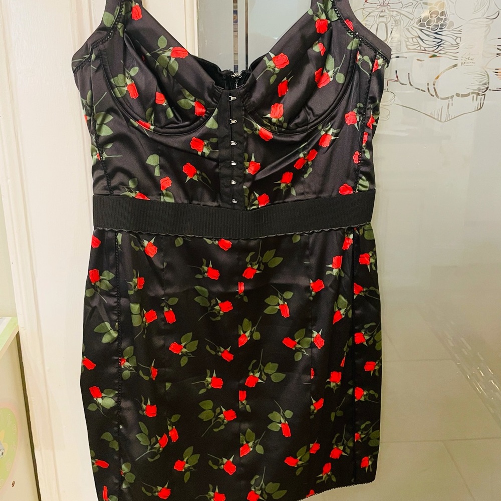 EUC For Love & Lemons size medium